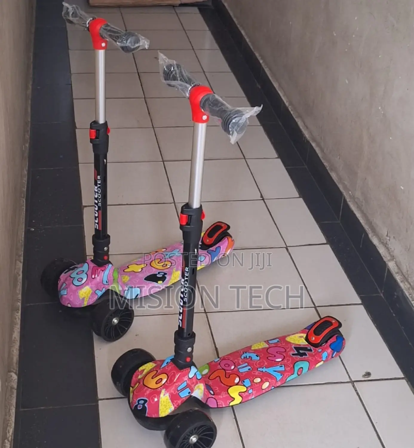 Kids Adjustable Scooter With Music and Led Lights