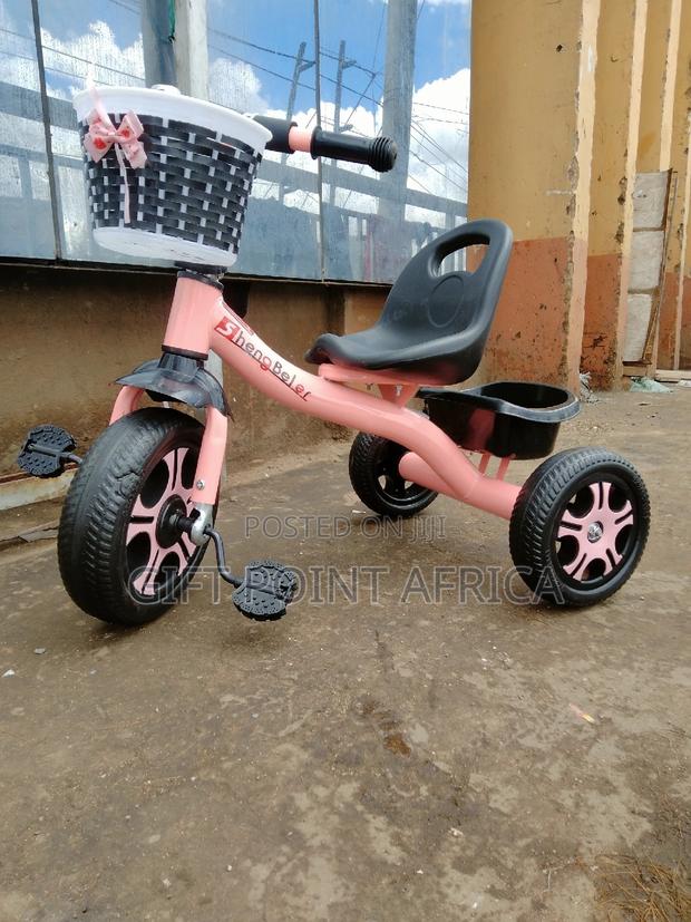 Three Wheels Kids Triangle Pink in Color - main view