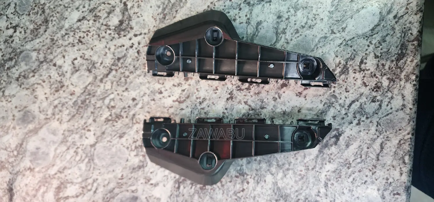 Bumper Slide Front ( Bracket) FIELDER/AXIO 161