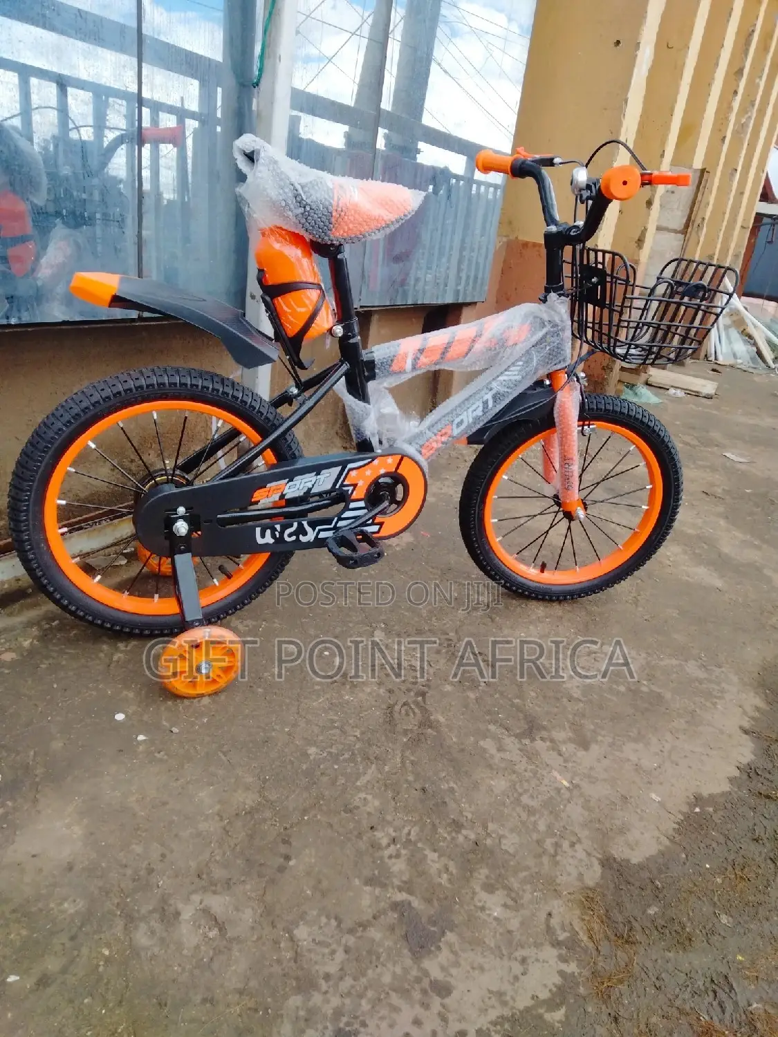 Size 16' Kids Bike With Adjustable Seat Orange in Color