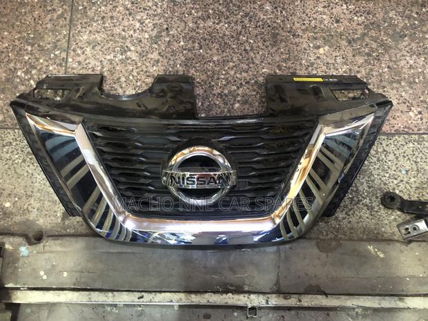 Nissan Xtrail Nt36 2018 Front Grill - main view