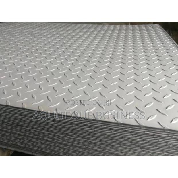 Chequered Plates. Wholesale Prices - main view