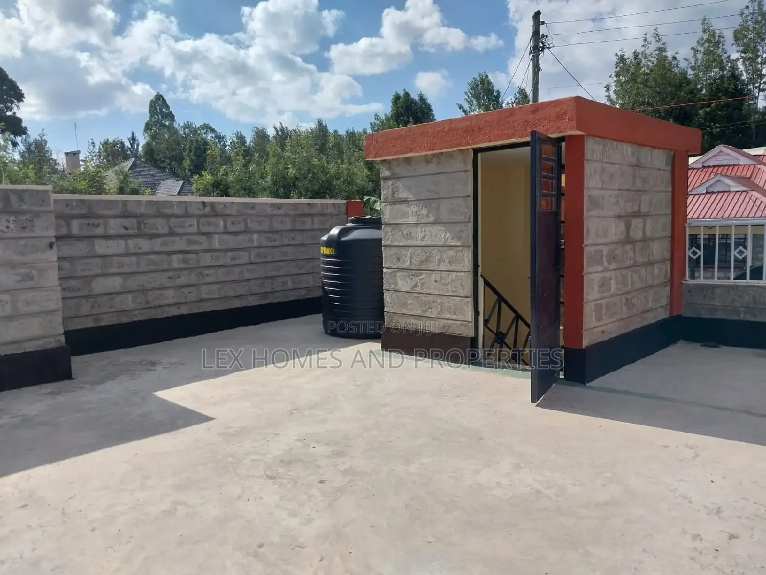 3bdrm Maisonette in Rimpa for sale