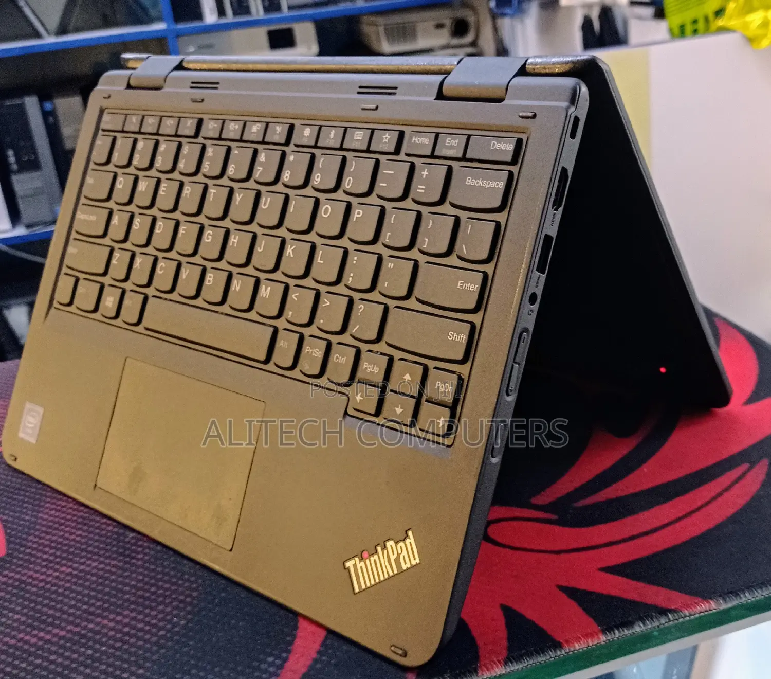 Laptop Lenovo Yoga 11e 4GB Intel Celeron SSD 128GB