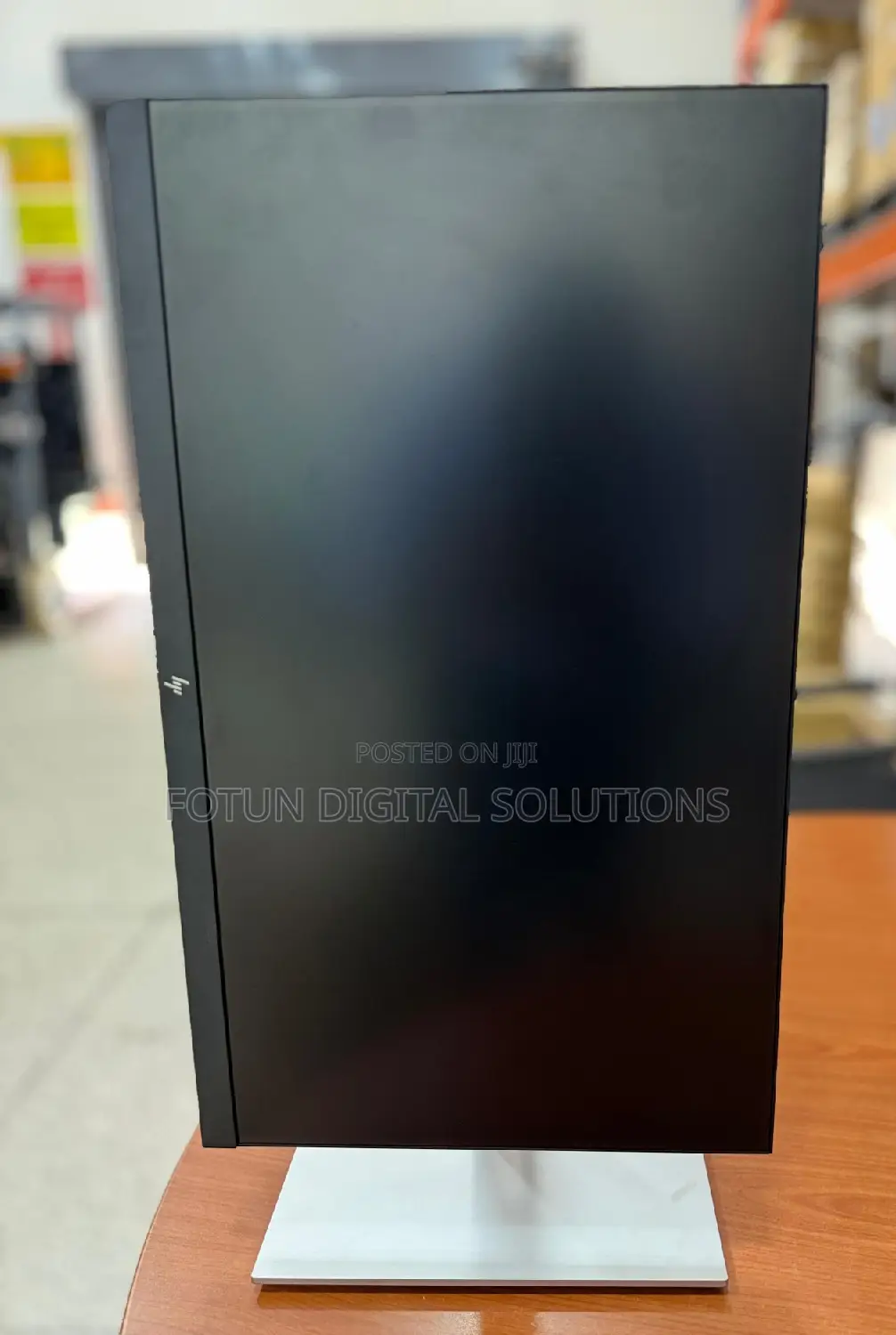 Hp Edge to Edge 24 Inch