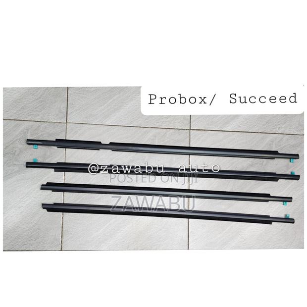 Weather Strips Toyota Probox Black