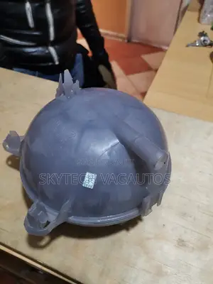Volkswagen Golf 7/Audi A3 Expansion Tank