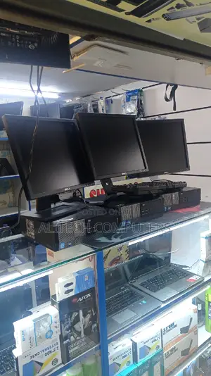 Desktop Computer Dell OptiPlex 780 4GB Intel Core i3 HDD 500GB