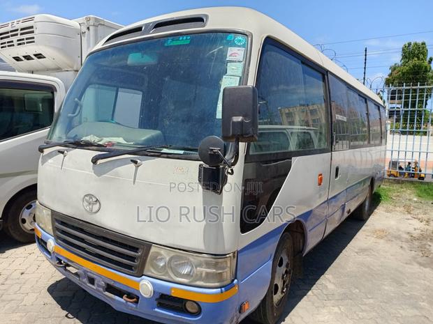 Toyota Coaster 2016 White - thumbnail 7
