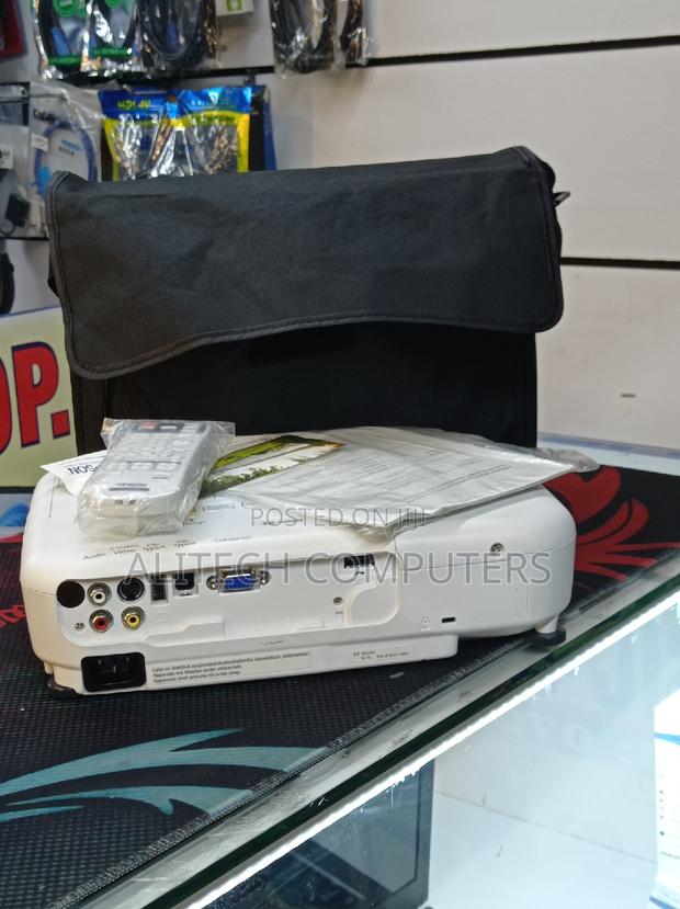 Epson Projector Eb-S02h - thumbnail 5