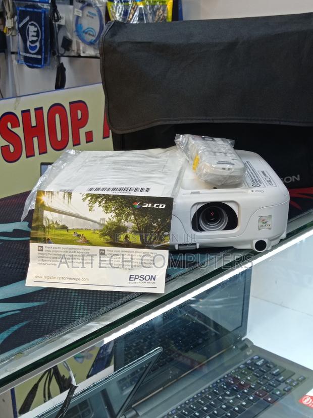 Epson Projector Eb-S02h - thumbnail 2