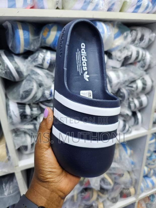 Adidas Slides 40-45 - thumbnail 2