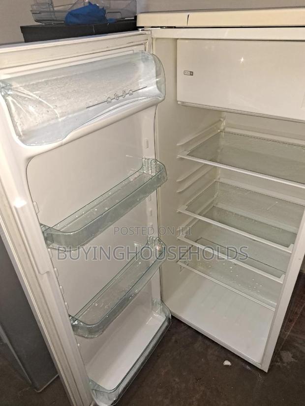 Zanussi Ex Uk 190L Fridge - thumbnail 6