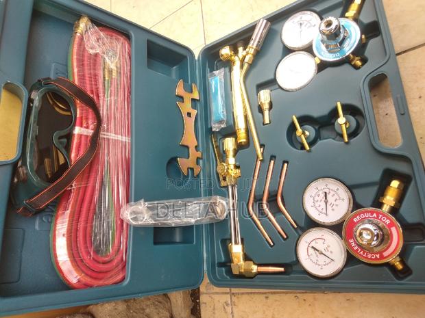 Ideal Gas Weldin Accessories Acetylene Oxygen Regulator. - main view