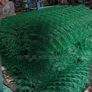 Color Coated PVC Chainlink 14g 80×80 5fts