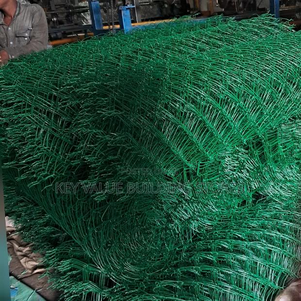 Color Coated PVC Chainlink 14g 80×80 5fts