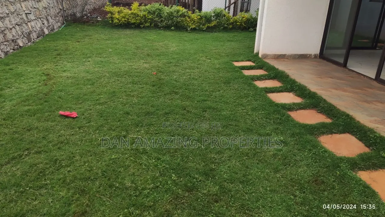 4bdrm Townhouse/Terrace in Kiambu Rd Plus Dsq for sale