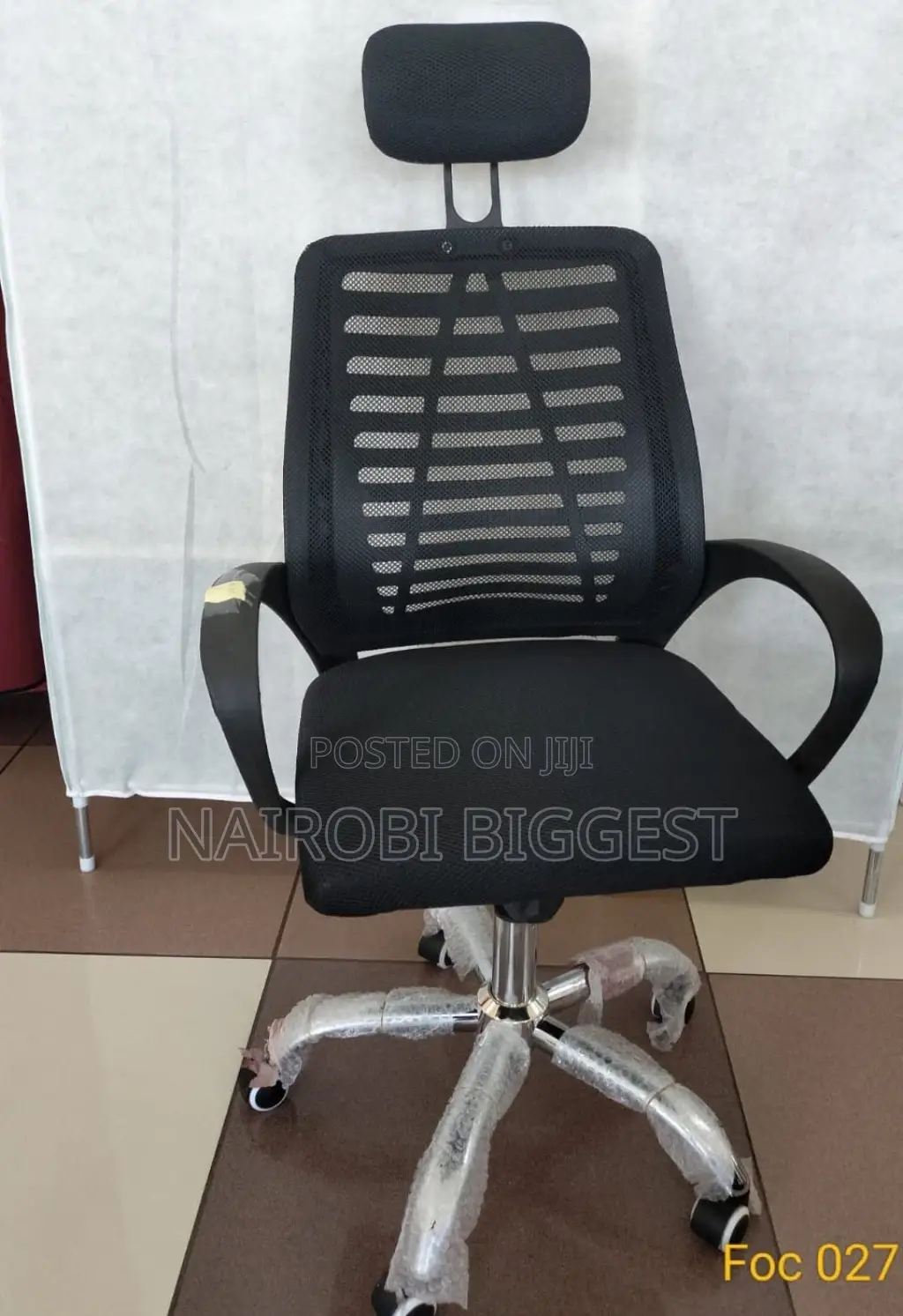 Black Office Chair With Headrest