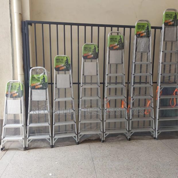 Aluminum Step Ladder 7 Steps - main view