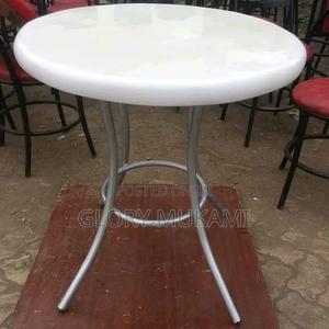 Restaurants and Bar Round Table - thumbnail 2