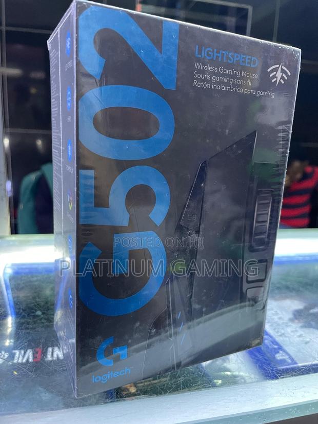 G502 Gaming Mouse. - main view