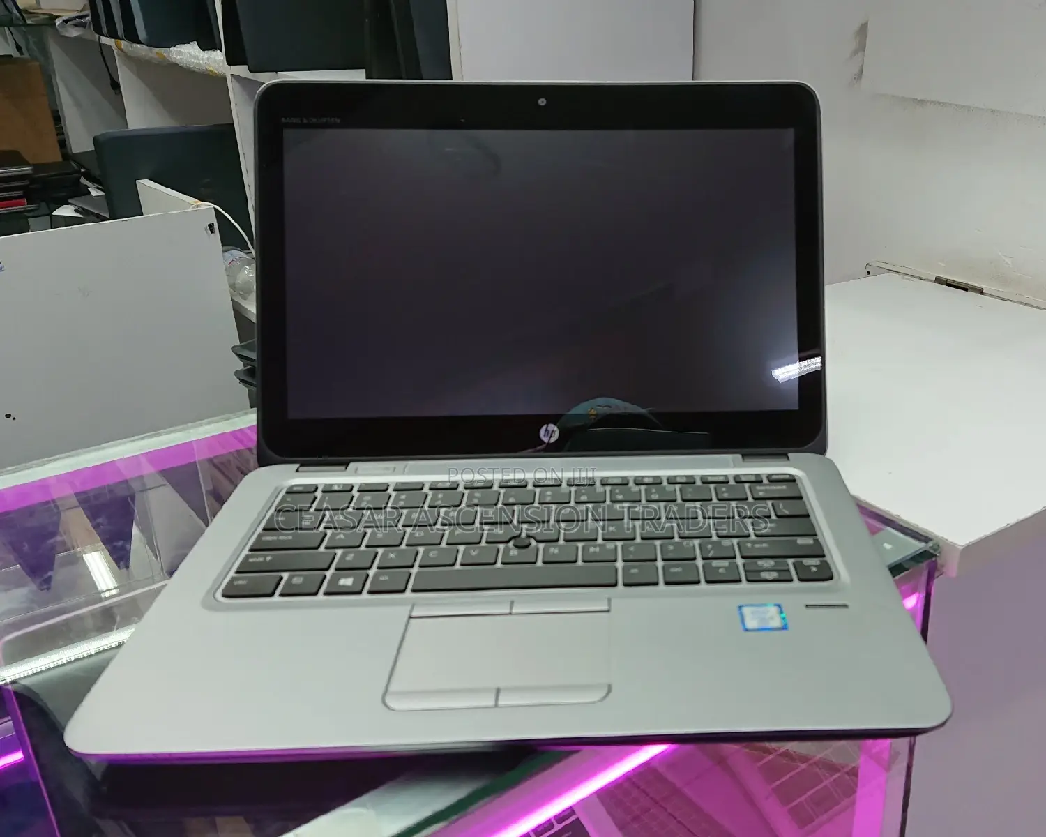 Laptop HP EliteBook 820 G3 8GB Intel Core I5 SSD 256GB
