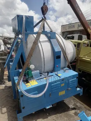 Self Loading Concrete Mixer 560litres Aico Japan