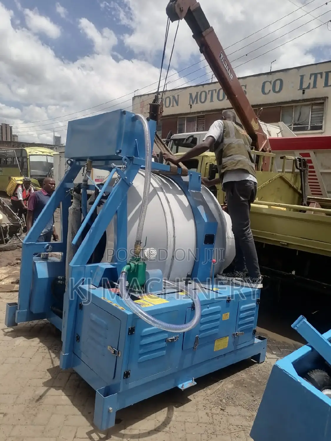 Heavy Duty Selfloading Concrete Mixer