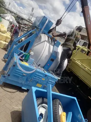Heavy Duty Selfloading Concrete Mixer