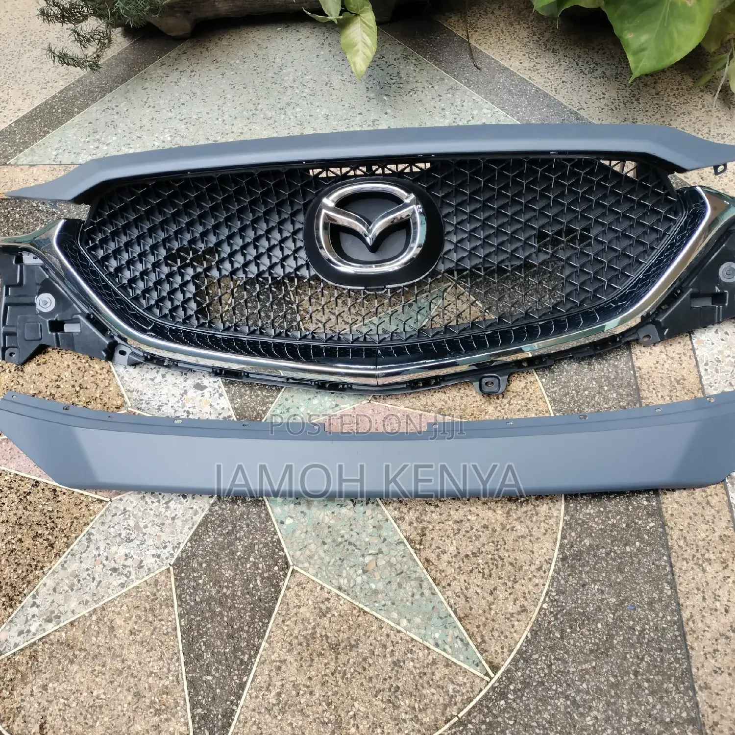 Grill,Mazda Cx-5 2017