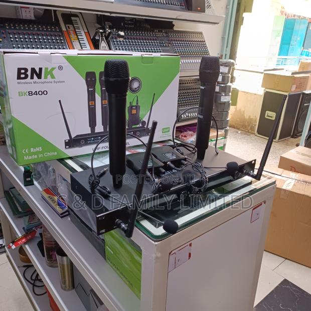 BNK BK8400 Two Lapel/Collar Microphones and 2 Handheld Mics - main view