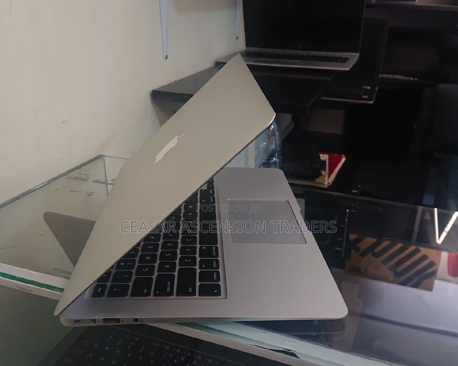 Laptop Apple MacBook Air 2019 16GB Intel Core I5 SSD 256GB