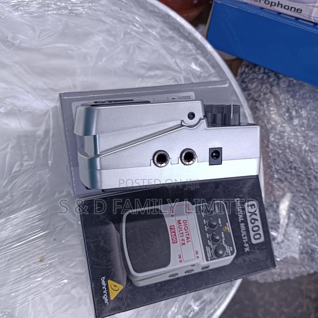 Behringer FX600 Digital Multi Effects Pedal - thumbnail 2