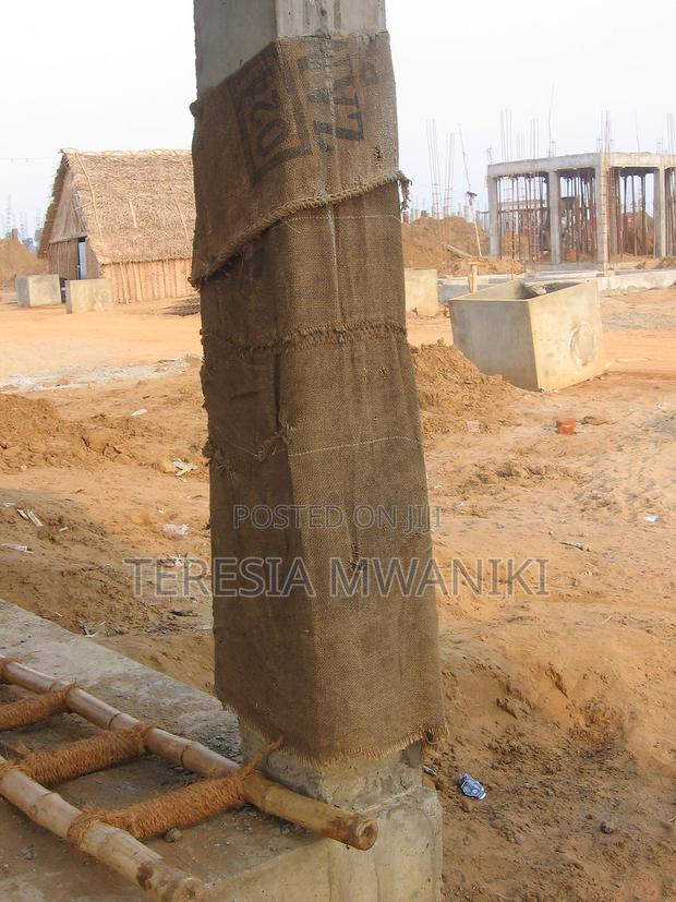 Hessian Cloth (Water Curing) Construction - main view