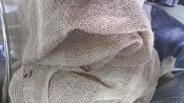 Hessian Cloth (Water Curing) Construction - thumbnail 2