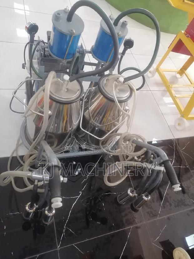 Double Bucket Milking Machine Super Quality - thumbnail 2