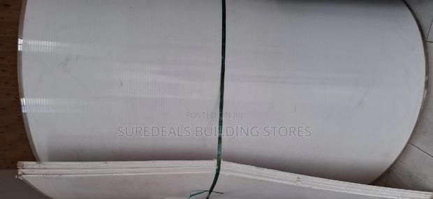 CLEAR Hollow Polycarbonate Sheet-8mm - thumbnail 3