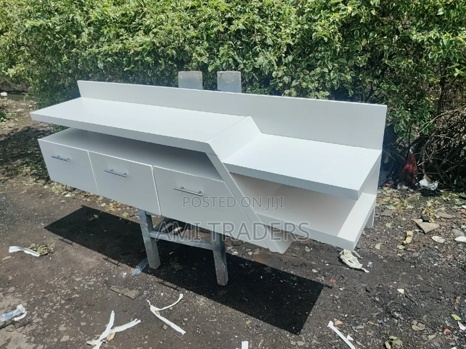 Designer Tv Stand ( 6ft)