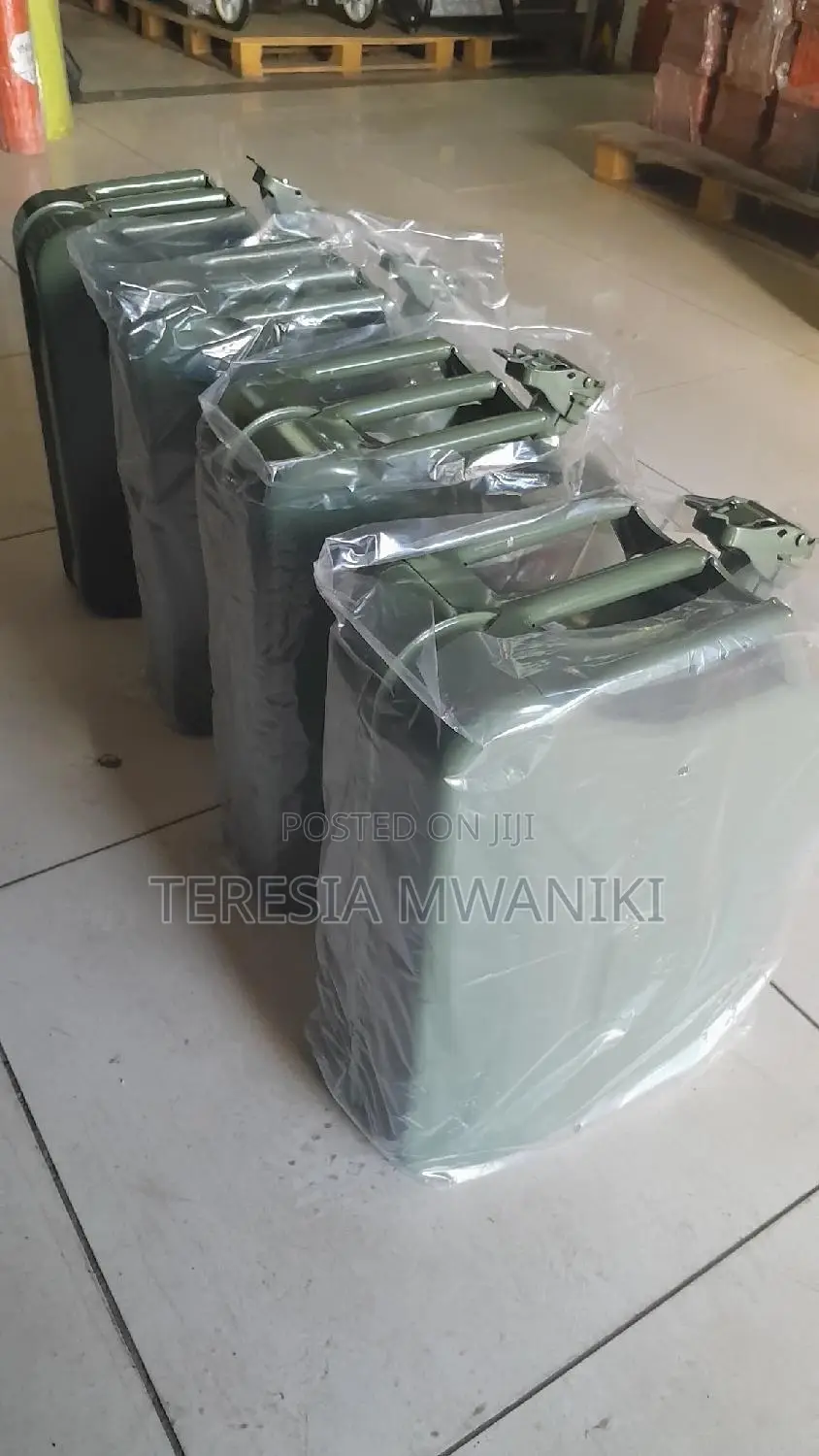 Metallic Fuel Jerrycan Available in 10trs and 20ltrs