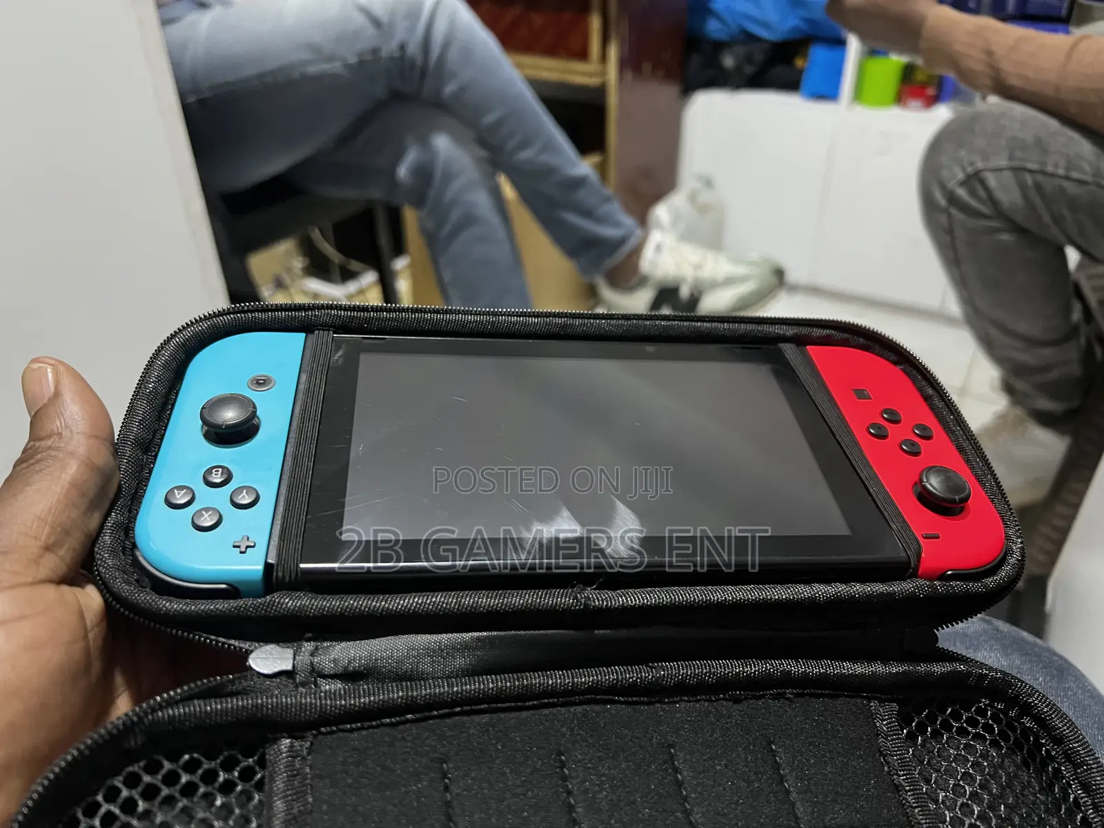 Nitendo Switch V2, Pre Owned