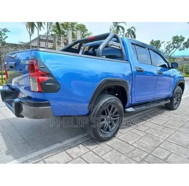 Pick Up Sport Roll Bar With Brake Light for 4x4 Toyota Hilux