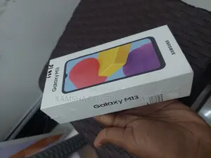 New Samsung Galaxy M13 128 GB Black