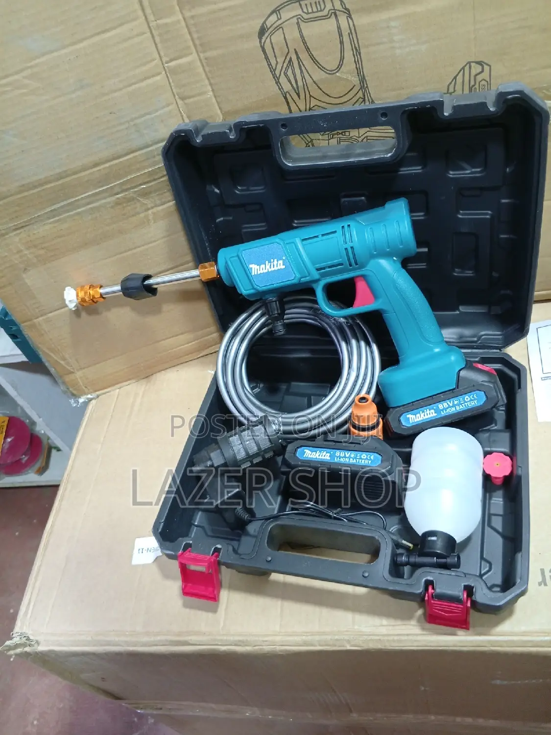 Makita Cordless Carwash Machine