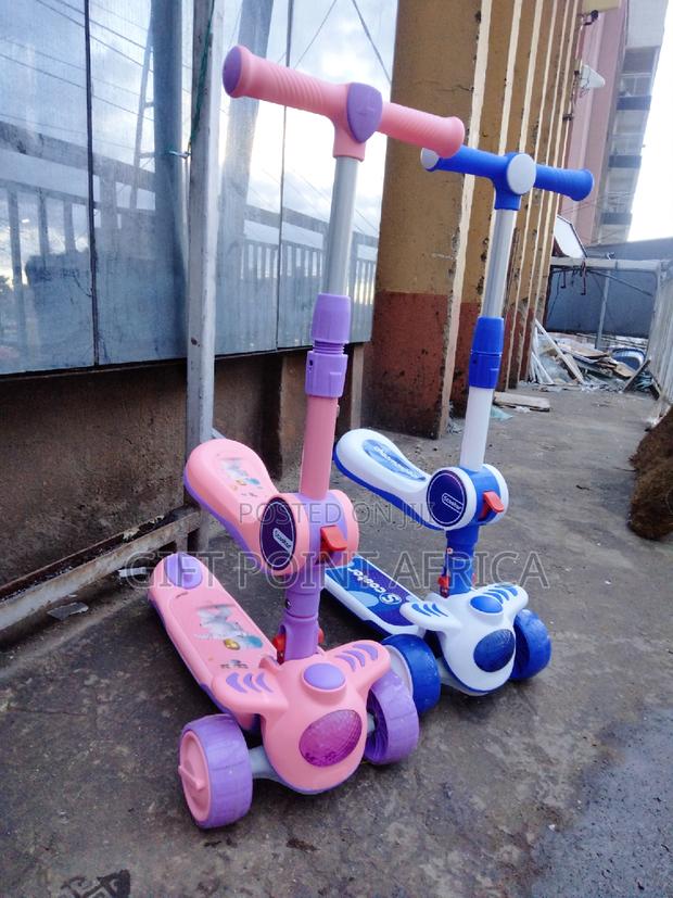 2 in 1 Kids Scooters With Adjustable Handle - main view