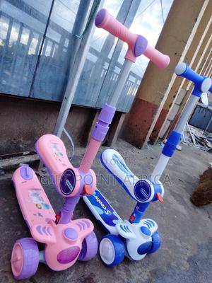 2 in 1 Kids Scooters With Adjustable Handle - thumbnail 2