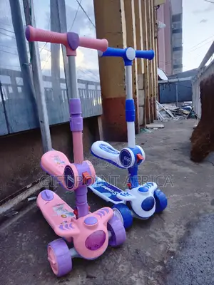 2 in 1 Kids Scooters With Adjustable Handle