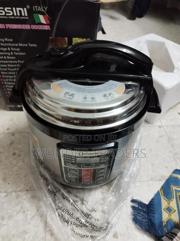 Dessini Electric Pressure Cooker With Timer - main view