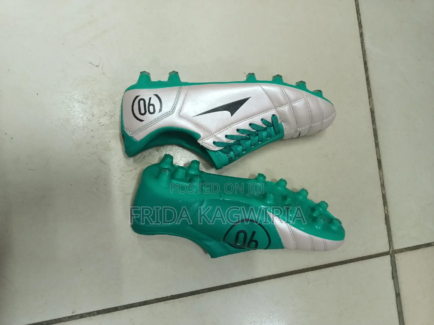 Soccer Boots With Side Laces
