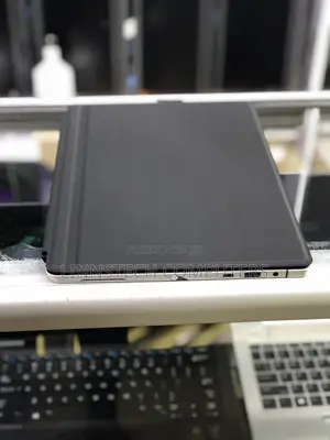 Laptop HP Elite X2 1012 G2 8GB Intel Core I5 SSD 256GB