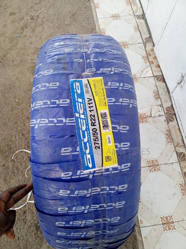 275/50r22 Accelera